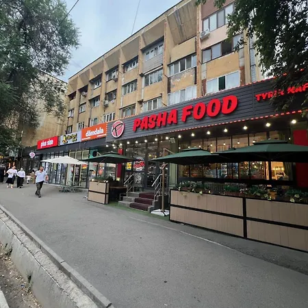 Студия Бланш В Центре Almaty Exterior photo